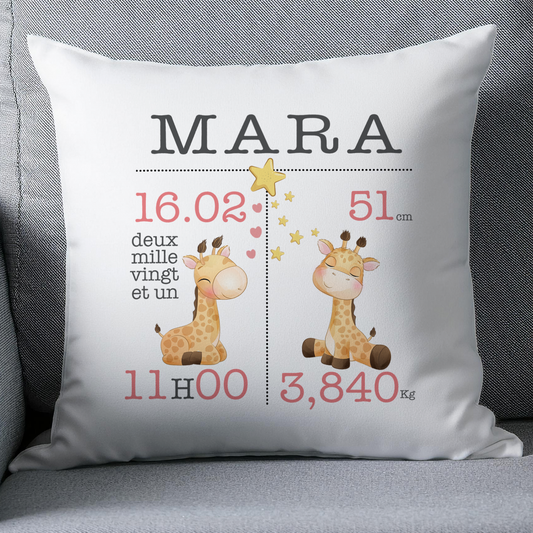 Coussin naissance personnalisé girafe - cadeau de naissance