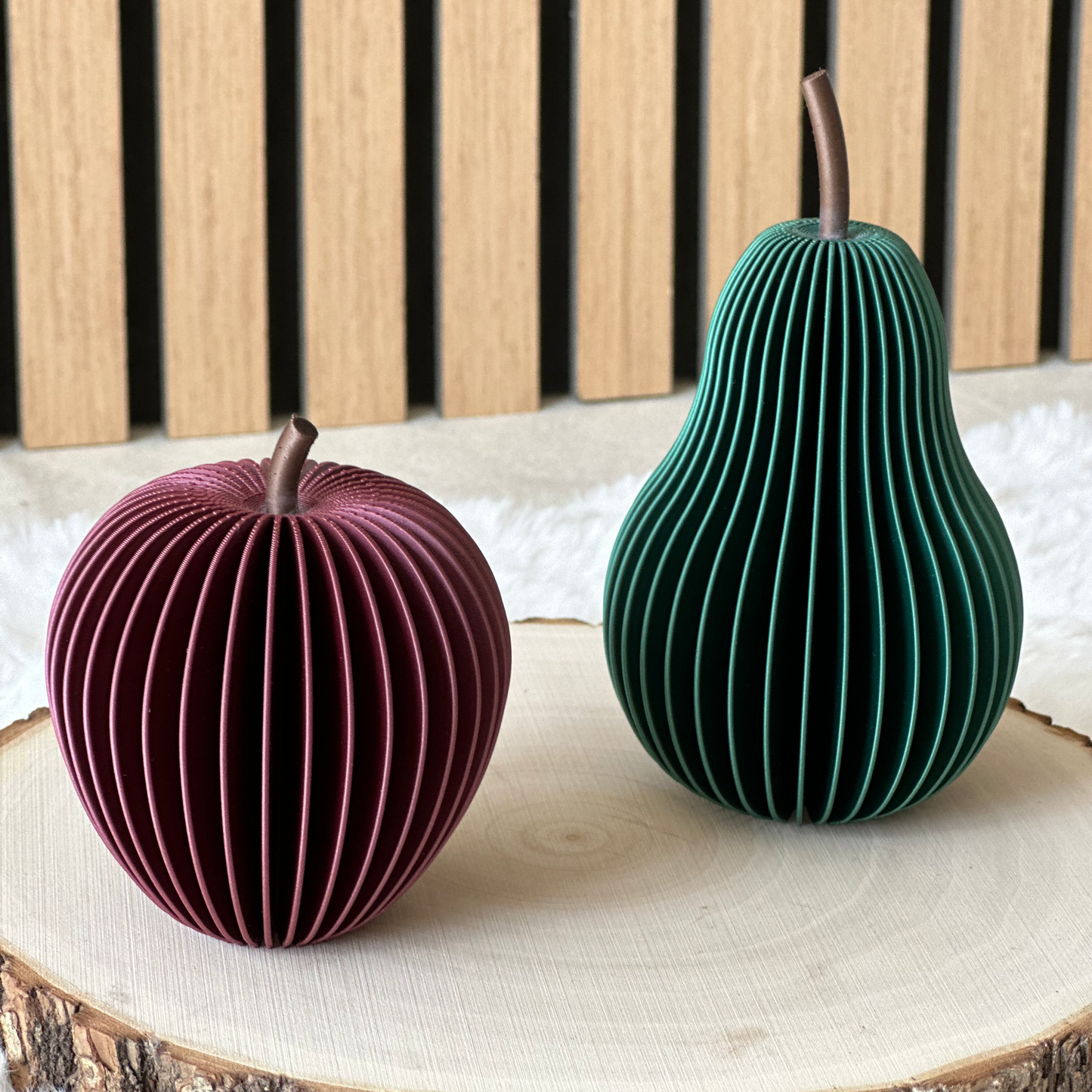 Pomme et poire décoratives nervurées bordeaux et vert forêt – collection automne