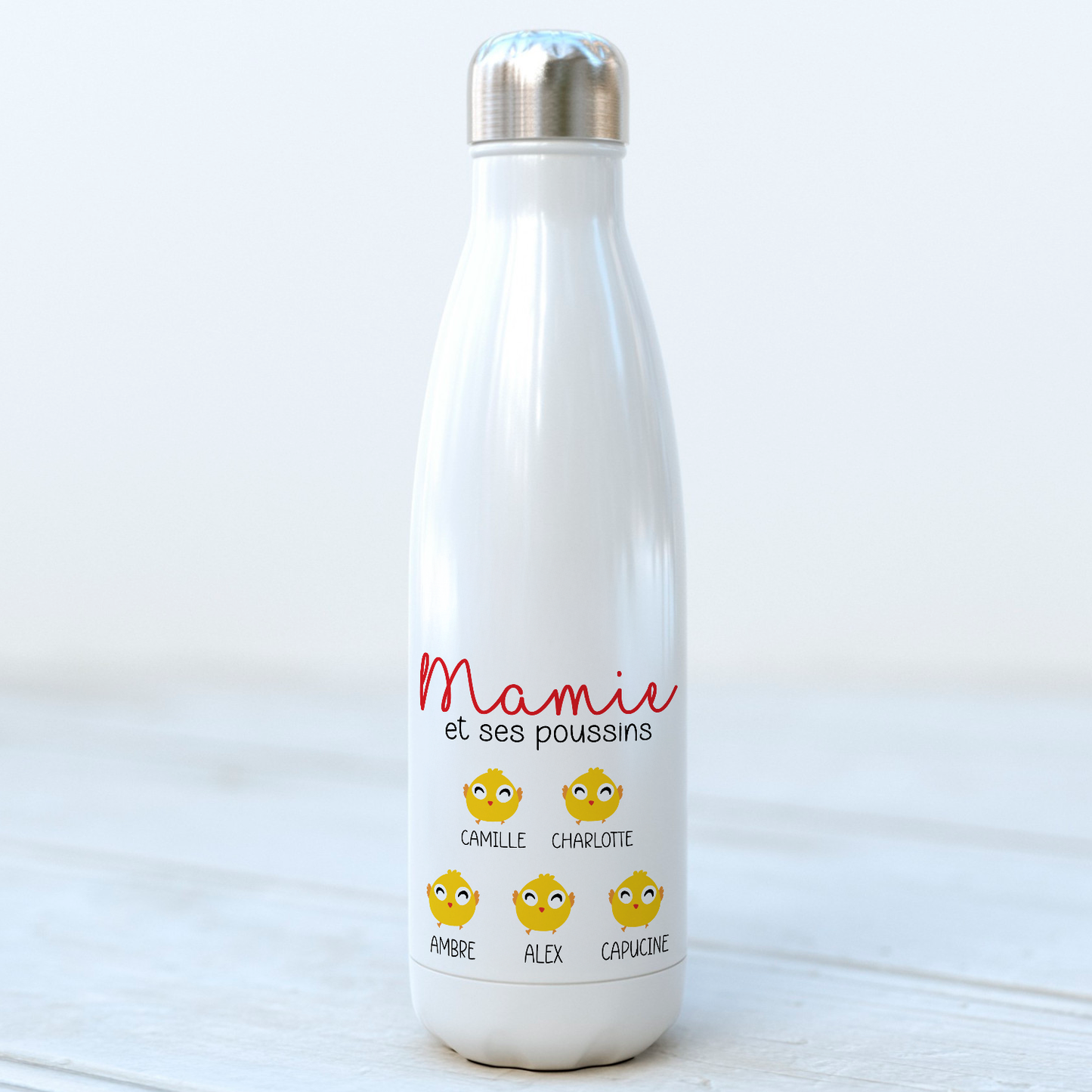 Bouteille isotherme personnalisée "Mamie et ses poussins" avec prénoms des petits-enfants.