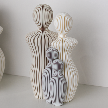 Statue Famille Personnalisable – Couple + 1 à 4 Enfants | Sculpture Décorative Minimaliste | Cadeau Famille Original