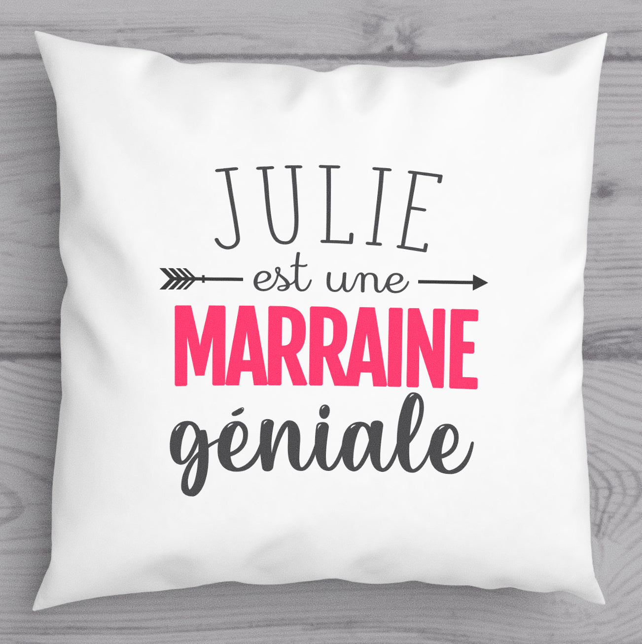 Coussin personnalisé prénom est une marraine géniale