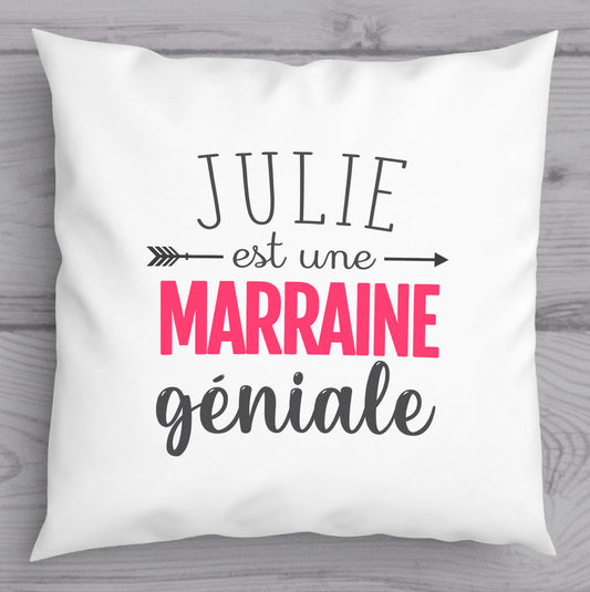 Coussin personnalisé prénom est une marraine géniale