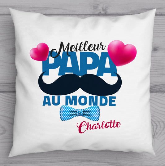 Coussin personnalisé prénom papa, meilleur papa au monde avec motif imprimé moustache et noeud papillon décoré de coeurs