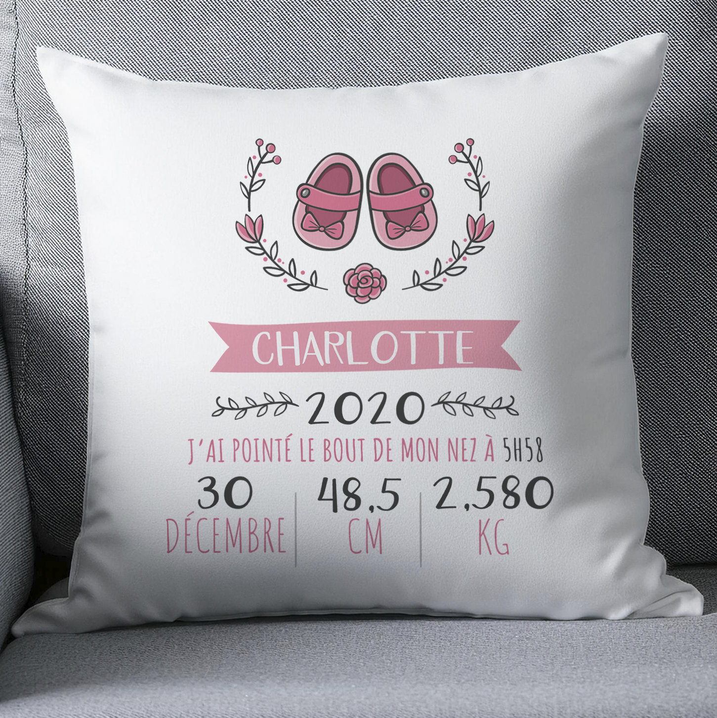 coussin naissance personnalisé rose chaussons fille
