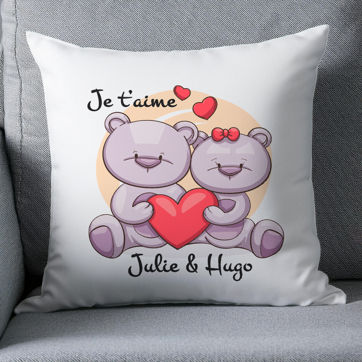 Coussin personnalisé Saint-Valentin avec ourson amoureux et prénoms