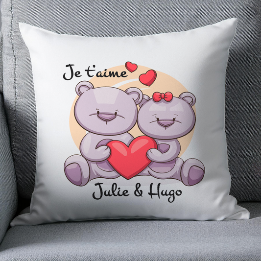 Coussin personnalisé Saint-Valentin avec ourson amoureux et prénoms