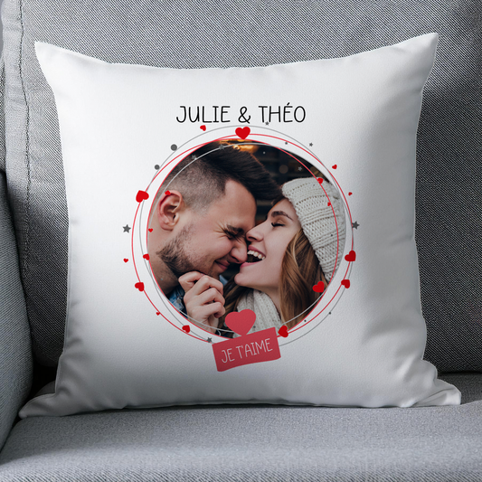Coussin personnalisé photo avec prénoms pour couple ou idée cadeau Saint-Valentin
