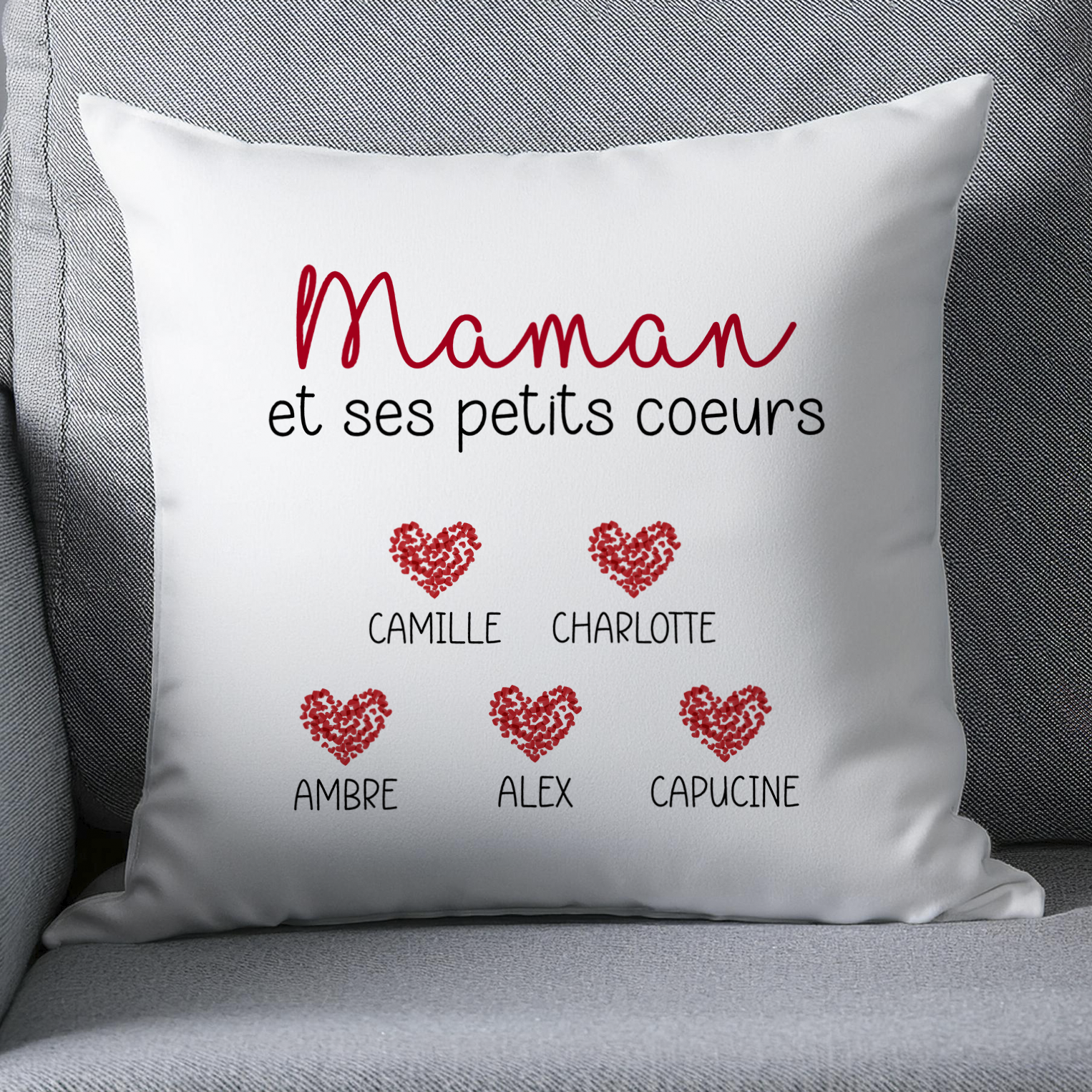 Coussin personnalisé “Maman et ses petits cœurs” avec prénoms d’enfants