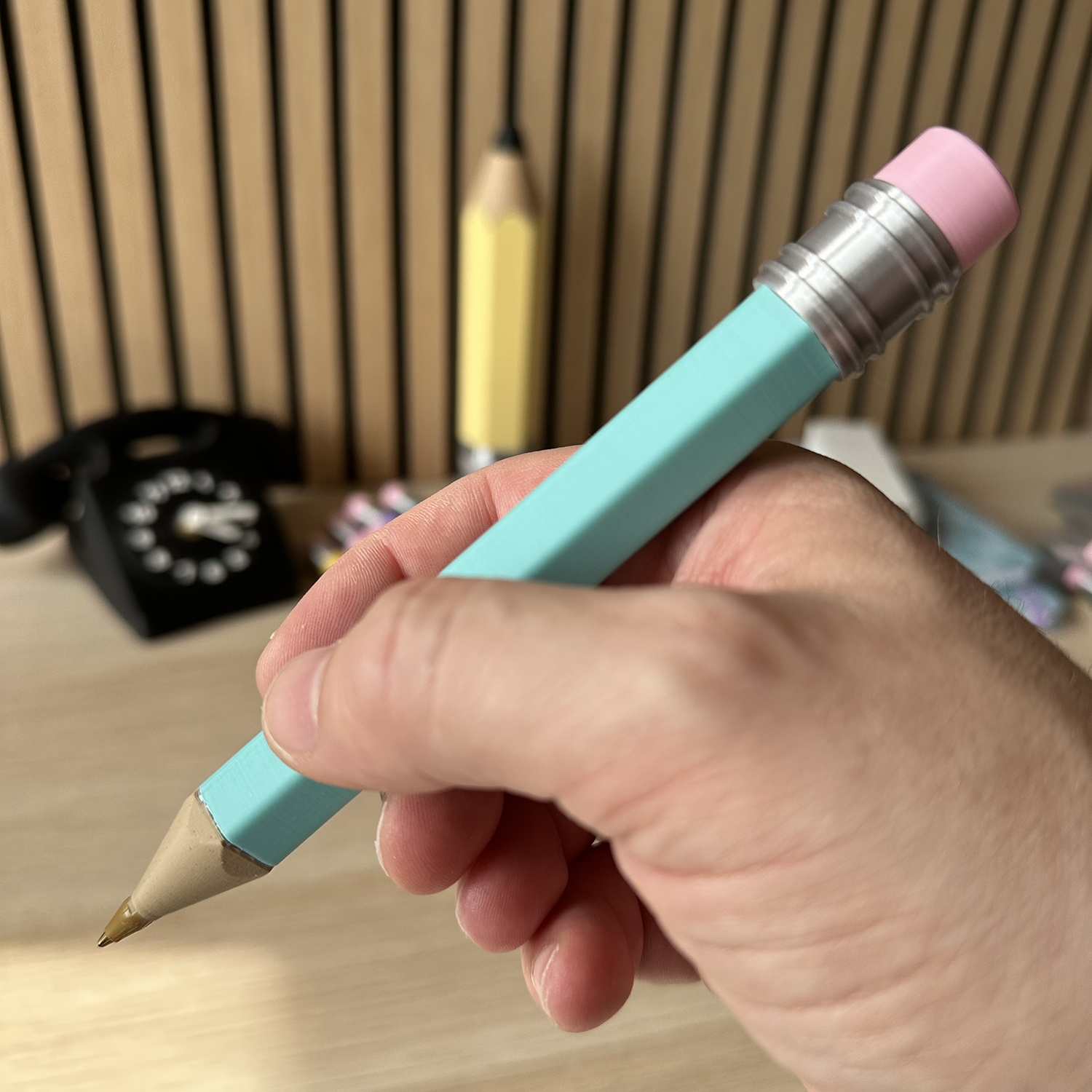 Crayon géant stylo bille turquoise, recharge Bic incluse, impression 3D en Belgique