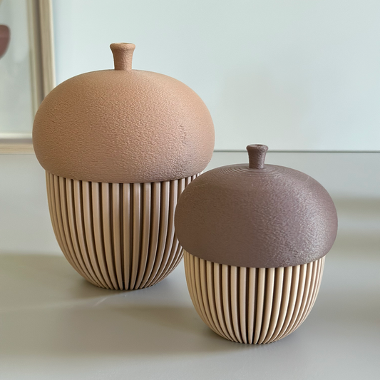 Duo de glands décoratifs d’automne en 3D – grand et petit gland
