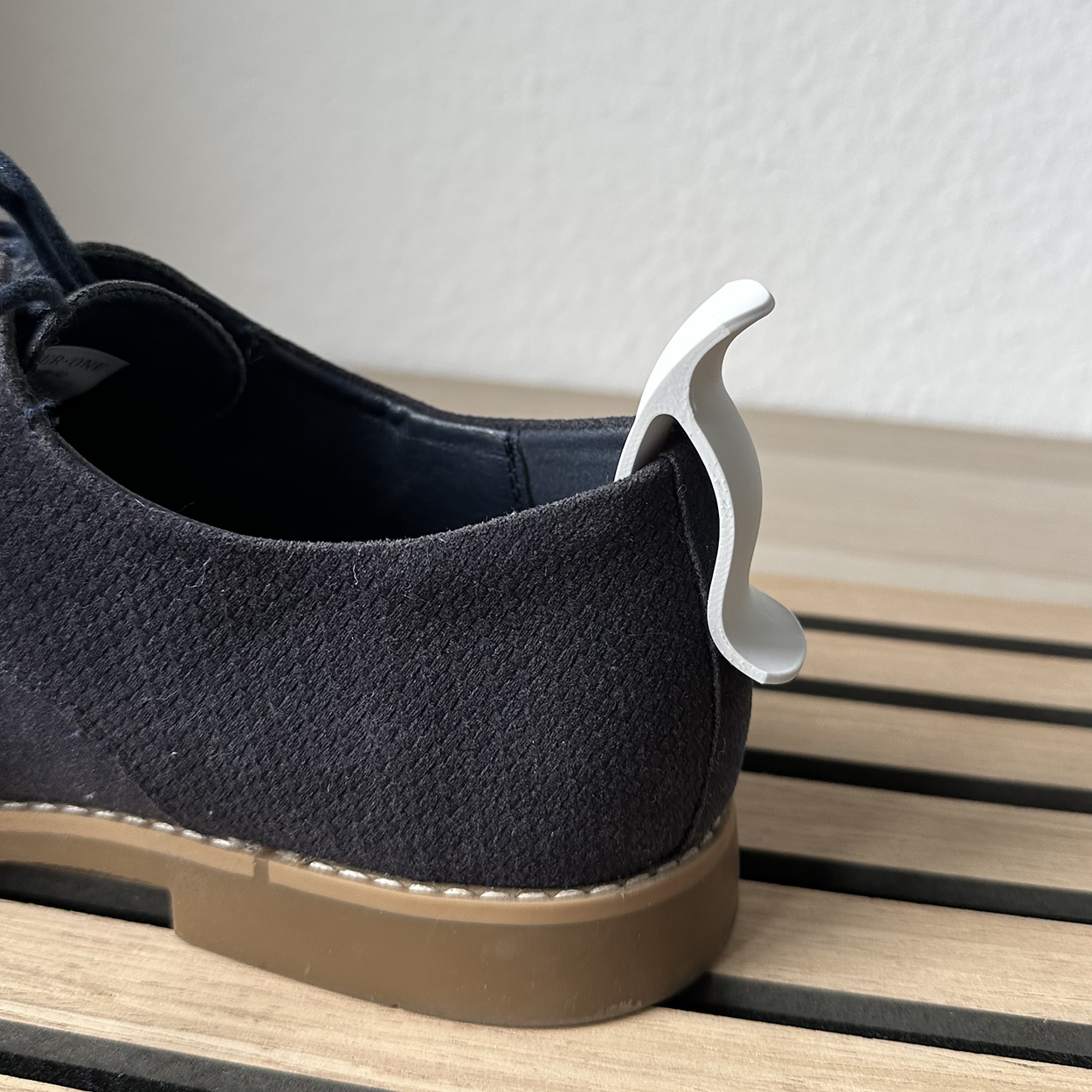 Chausse-pied clipsable StepIn tenu en main - impression 3D Belgique