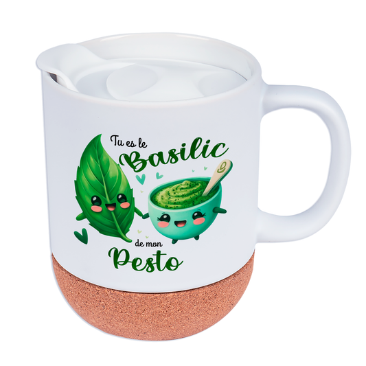 Mug personnalisé en céramique blanche avec design "Tu es le basilic de mon pesto", base en liège et couvercle en silicone, idéal pour la Saint-Valentin.