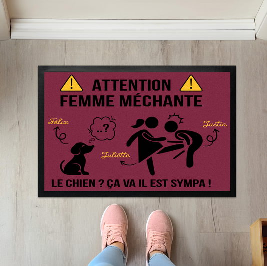 Paillasson humoristique personnalisé "Femme Méchante", avec choix de couleur et d’animal, personnalisable avec les prénoms.
