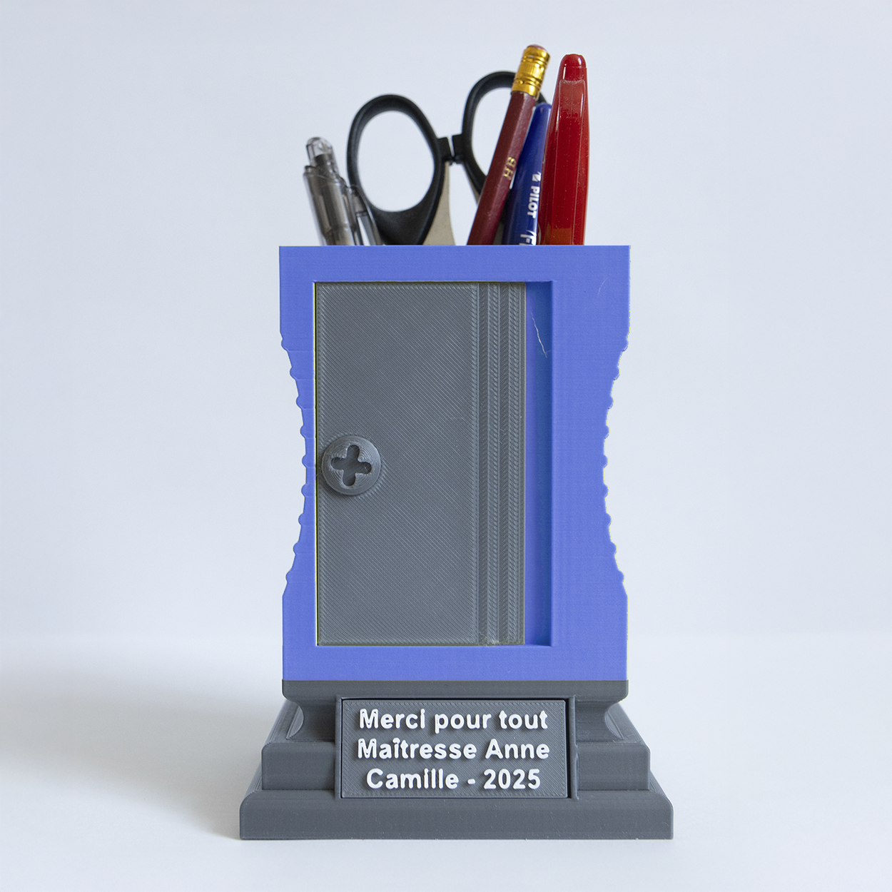 Pot à stylo personnalisé fin d’année scolaire