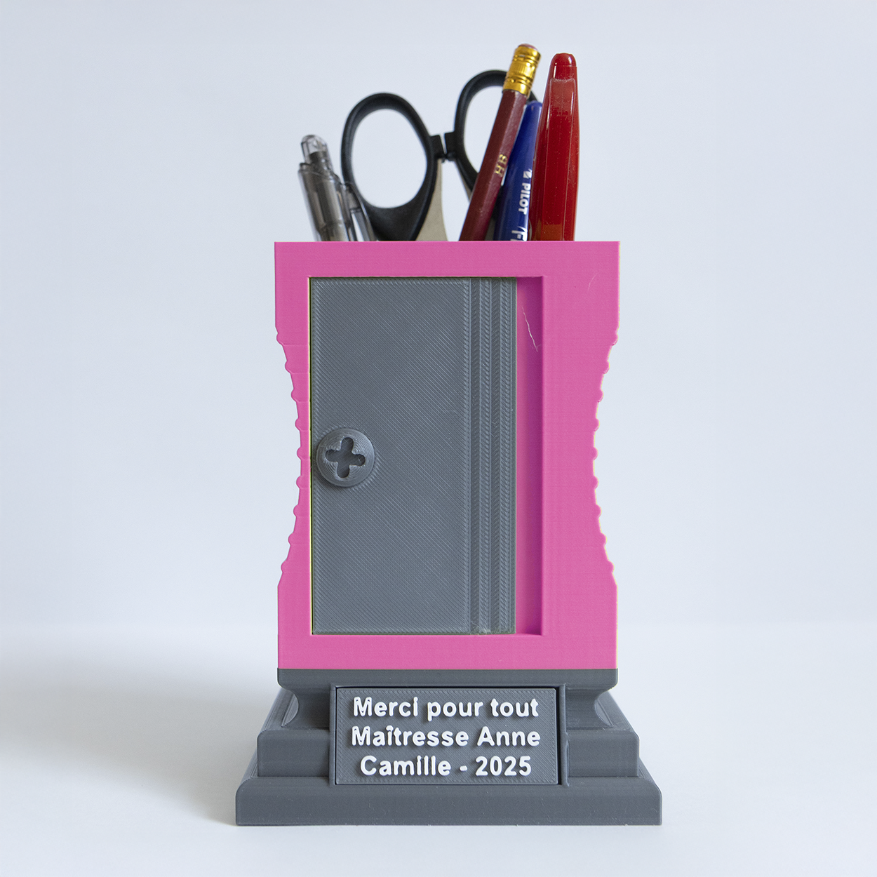 Pot à stylo personnalisé fin d’année scolaire