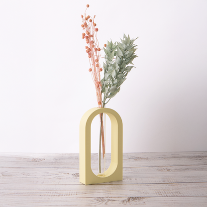 Vase Élia – Une touche verticale et poétique dans votre déco